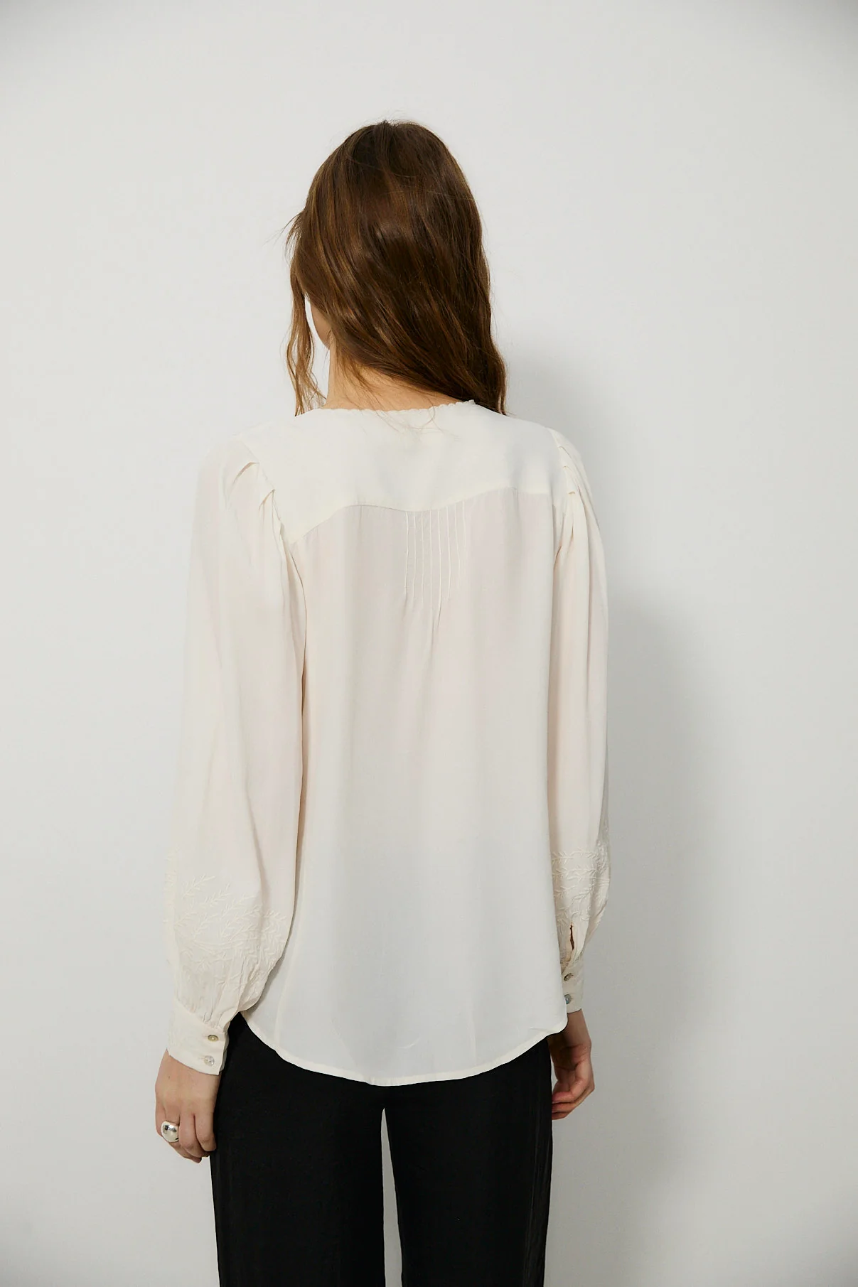 ALMA | Ecru Embroidered Blouse - Image 4