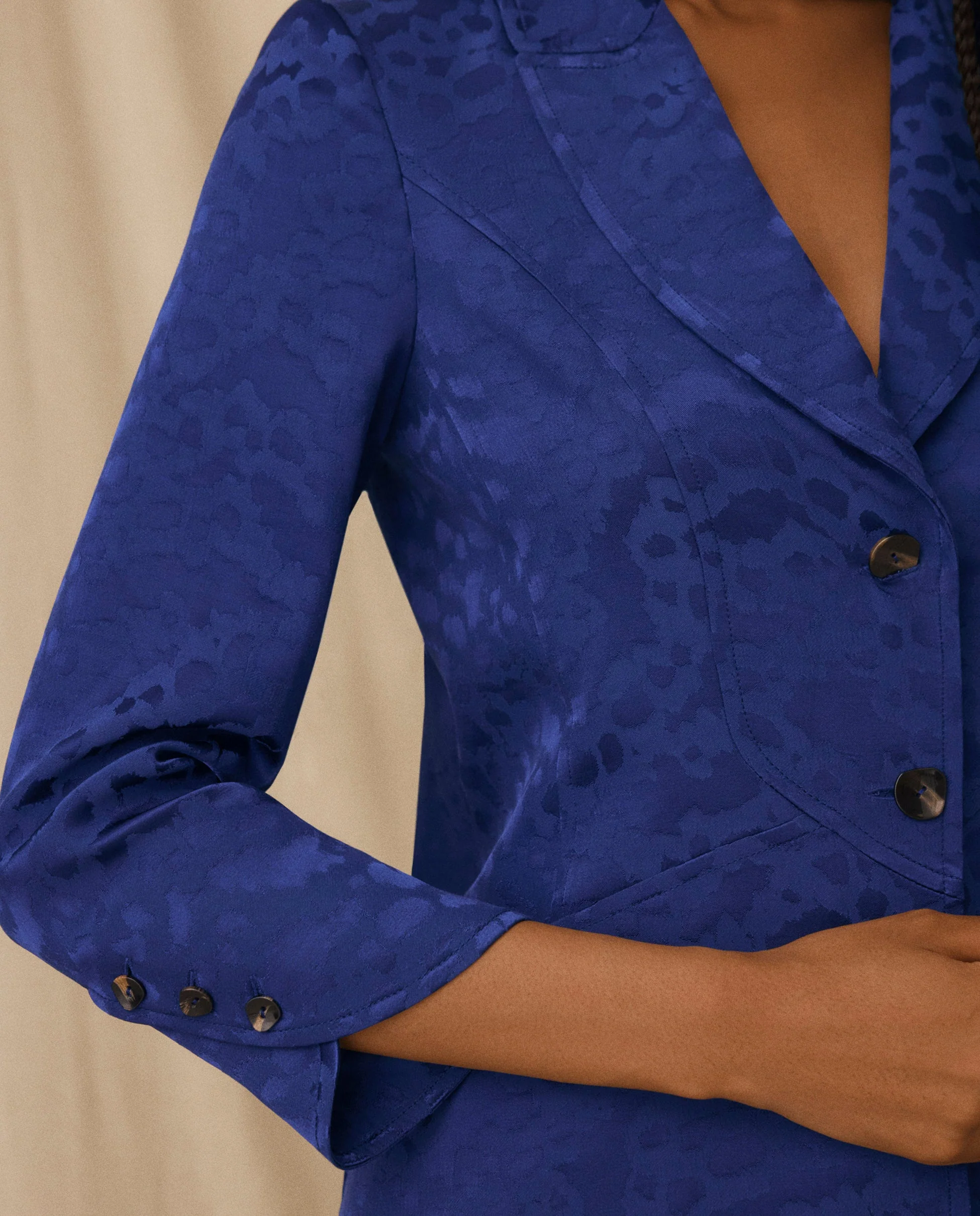 CICELEY | Indigo Jacquard Fitted Blazer - Image 3