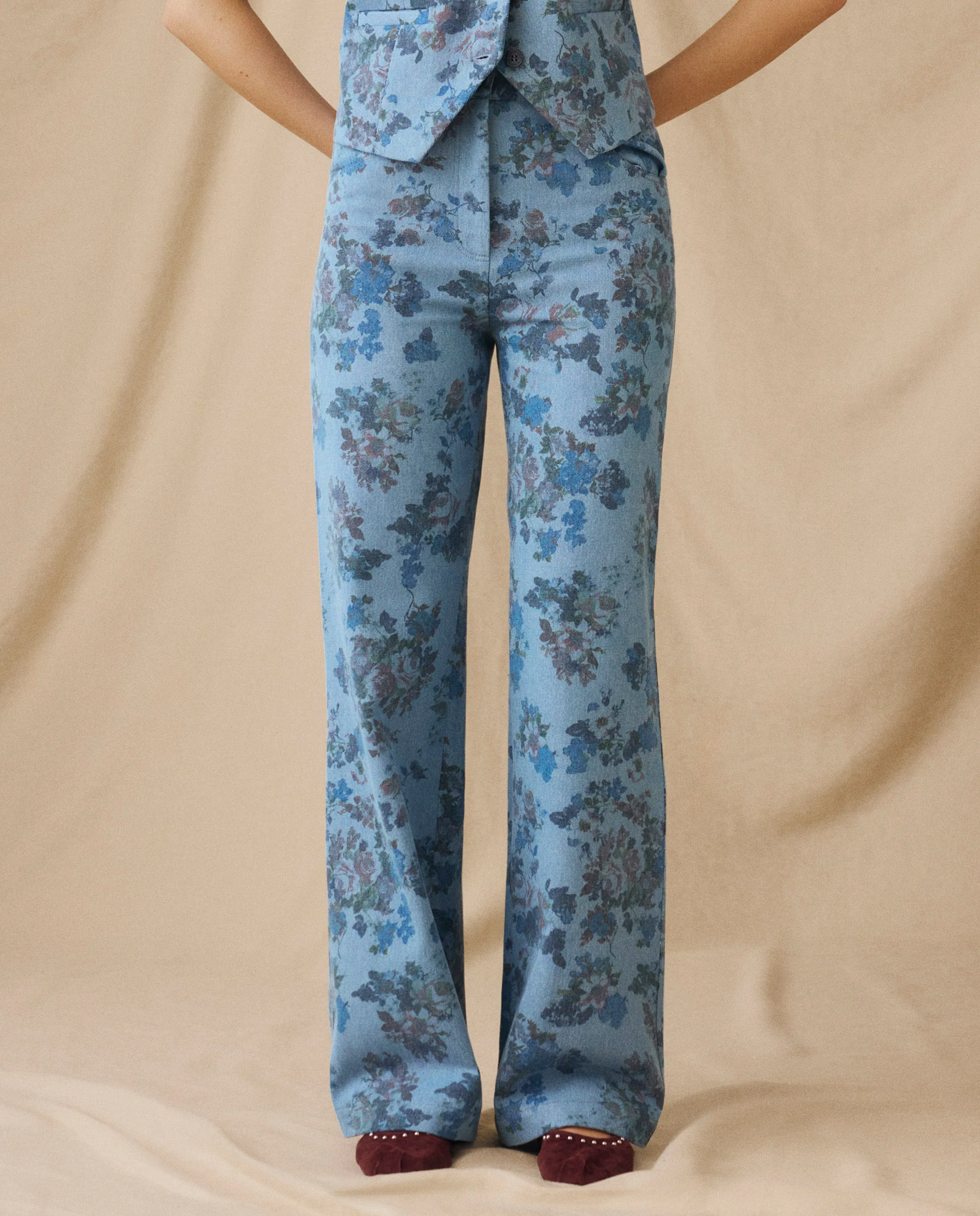 CONNIE | Blue Floral Printed Cotton Trousers - Image 3