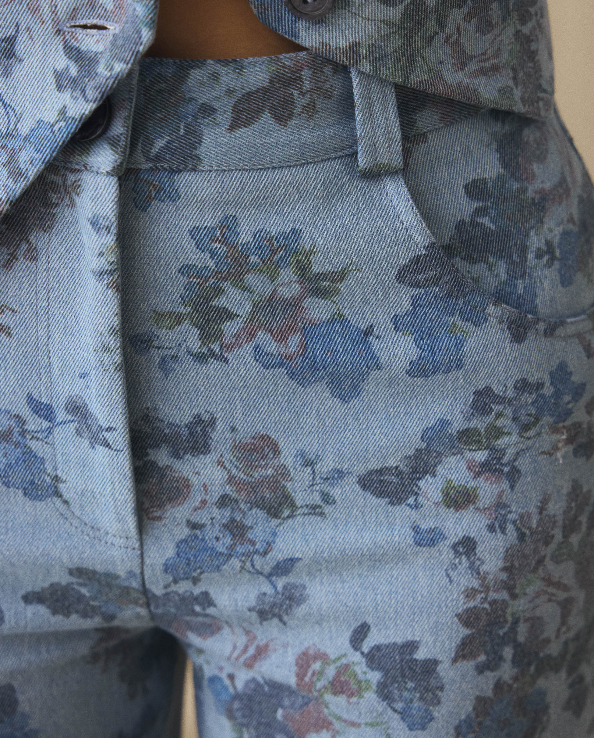 CONNIE | Blue Floral Printed Cotton Trousers - Image 4
