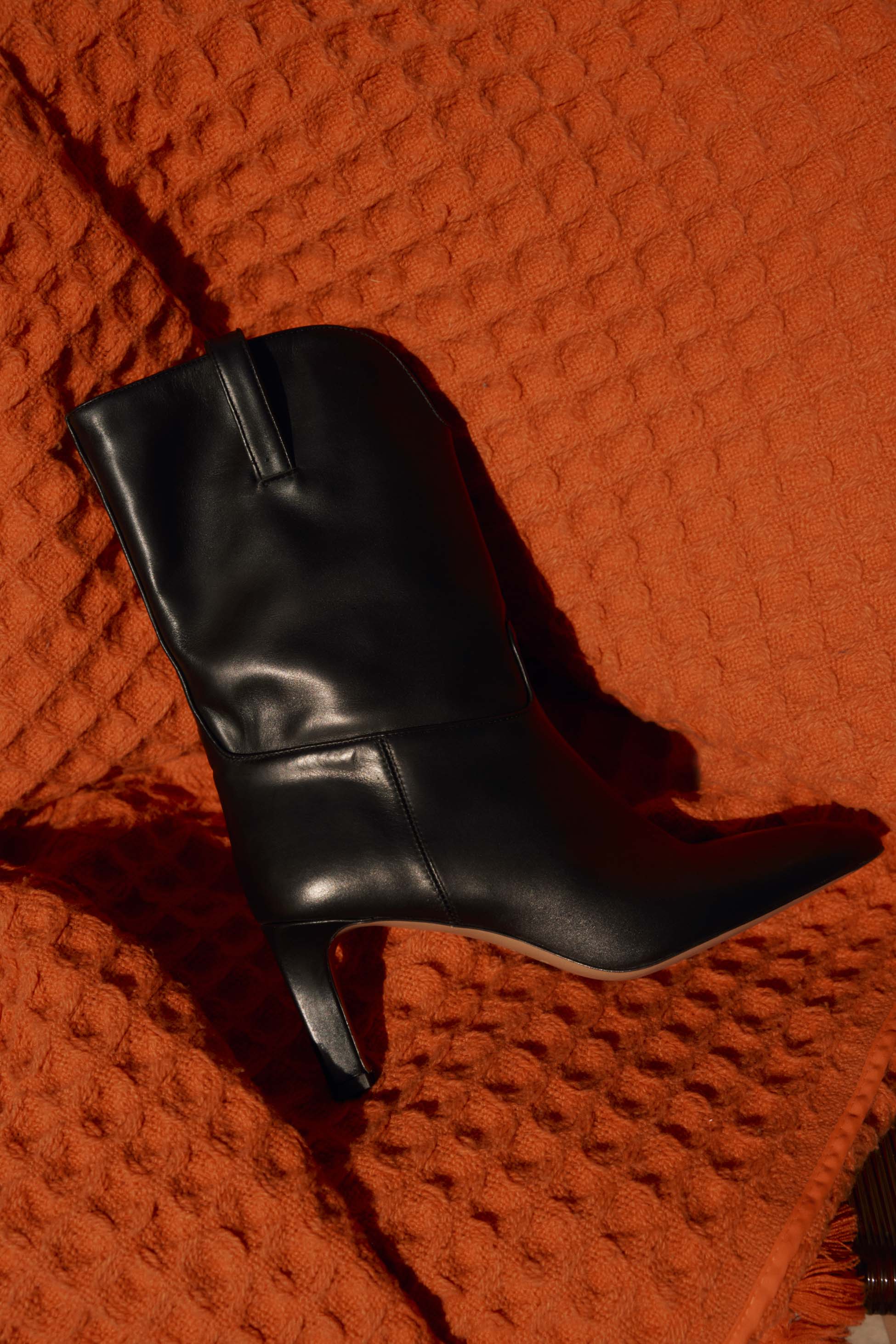 KATY | Black leather boot - Image 3