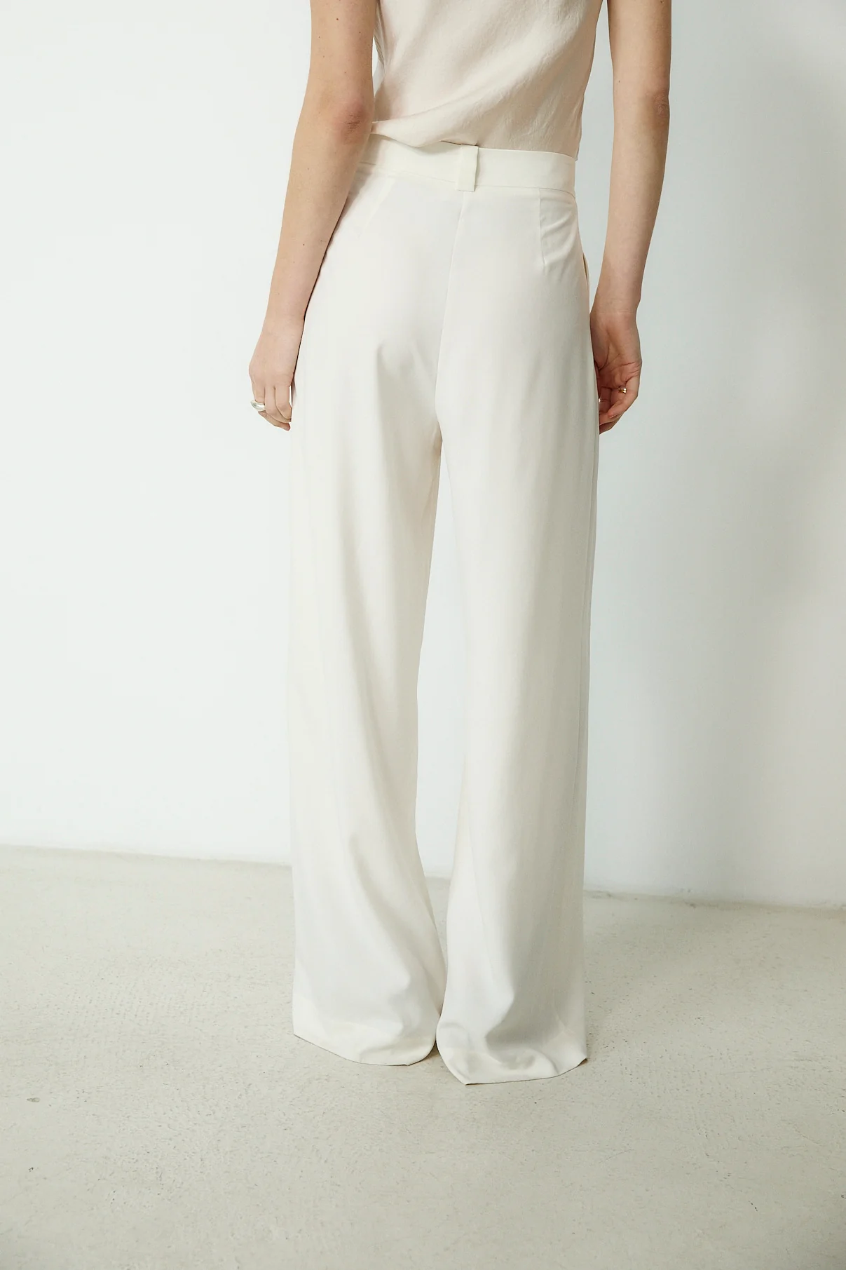 LOURDES | Off White Silk Wide leg Trousers - Image 5