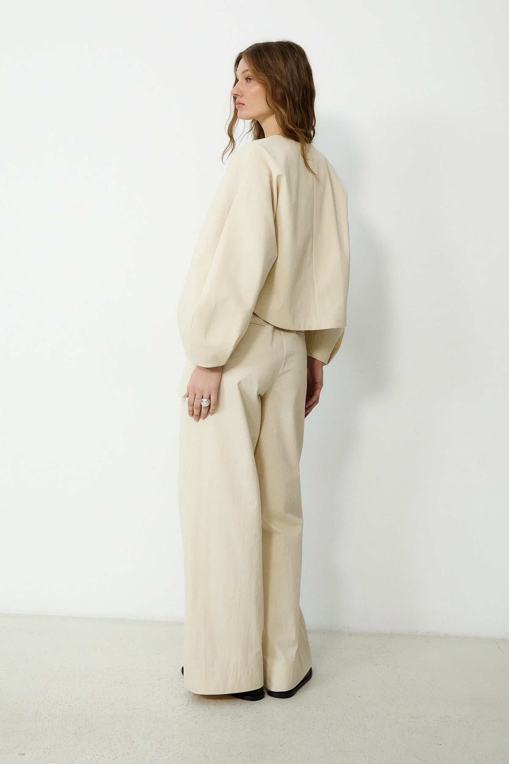 ODETTE | Beige Short Jacket - Image 3