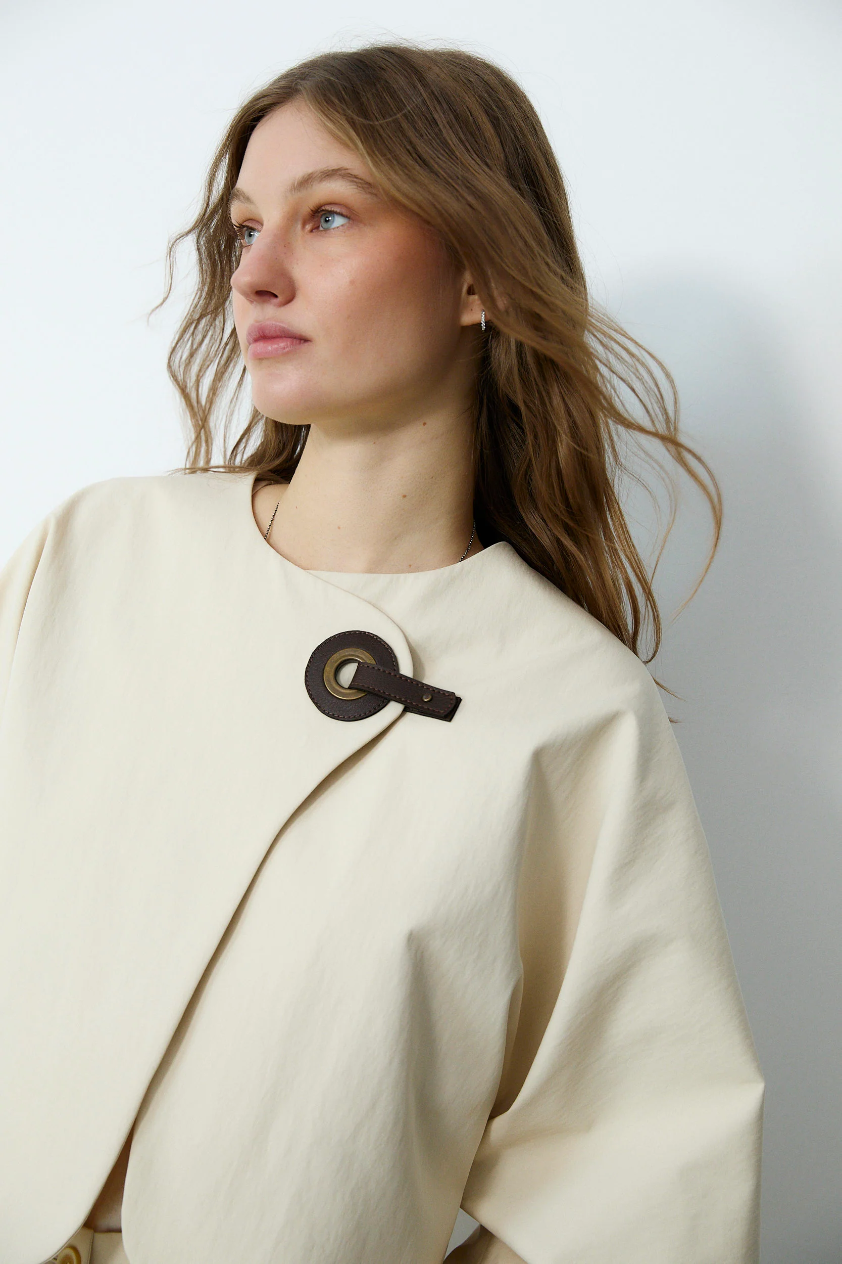 ODETTE | Beige Short Jacket - Image 4