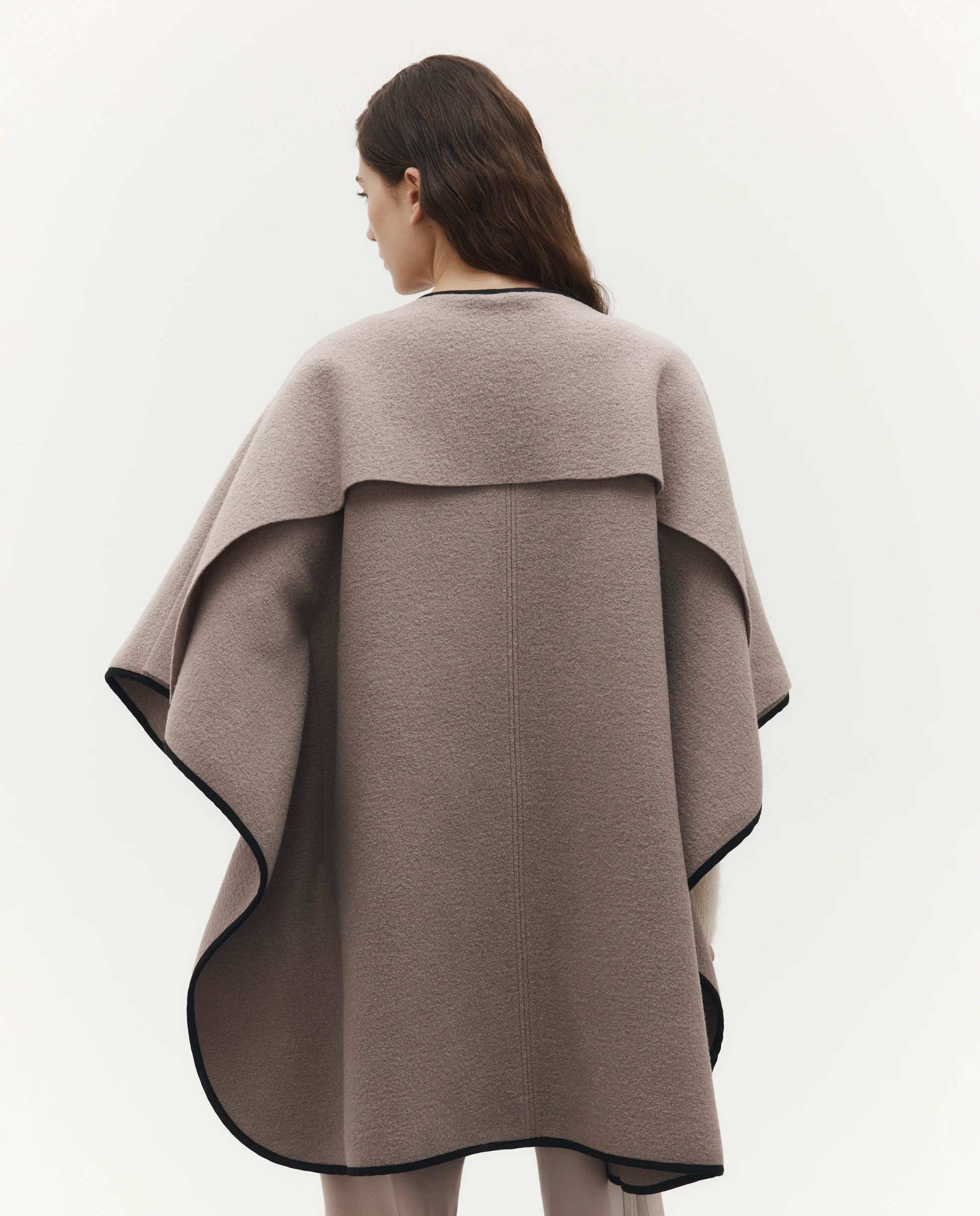 URSULA | Cape - Image 6